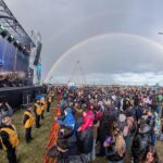 Expectativa hotelera por la actuación de Luck Ra en el encendido del arbolito